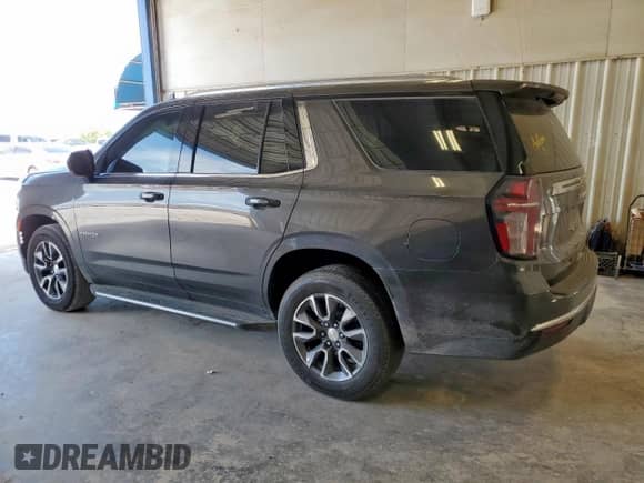 2021 Chevrolet Tahoe LS z VIN 1GNSCMKD2MR328777, wystawiony jako Copart lot #62066435 z przebiegiem Nie podano mil oraz Czysty tytuł • Clean title. Historia ofert i sprzedaży dostępna na DreamBid. Obrazek 2.