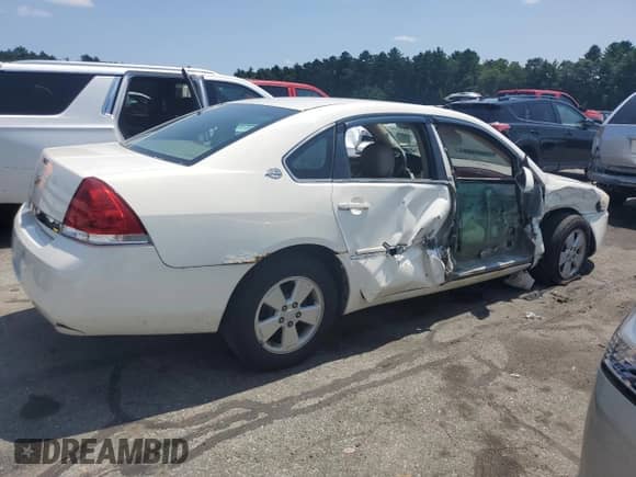 2008 Chevrolet Impala LT with VIN 2G1WT55N481256654, listed as a Copart auction lot 65997745 with 174,033 mi miles and Non repairable. Bid and sale history available at DreamBid. Image 3.