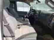 2017 Chevrolet Silverado 2500HD Work Truck z VIN 1GC0CUEGXHZ281705, wystawiony jako Copart lot #53397584 z przebiegiem 225 918 mil mil oraz Szkoda całkowita • Salvage title. Historia ofert i sprzedaży dostępna na DreamBid. Obrazek 10.