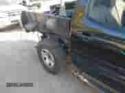 2012 Toyota Tacoma PreRunner z VIN 3TMJU4GN9CM135447, wystawiony jako IAAI lot #43266600 z przebiegiem 144 674 mil mil oraz . Historia ofert i sprzedaży dostępna na DreamBid. Obrazek 17.