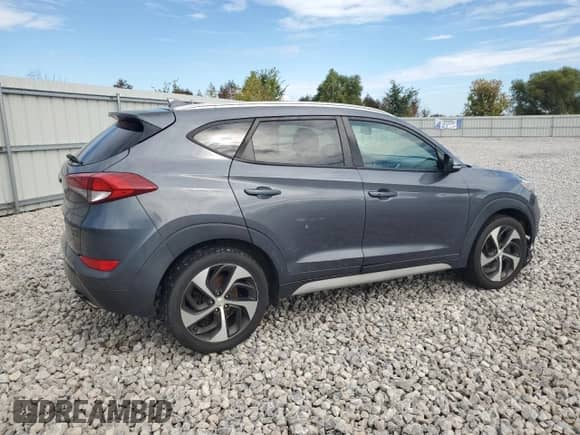 2018 Hyundai Tucson Sport with VIN KM8J3CAL2JU752388, listed as a Copart auction lot 86261405 with 105,609 mi miles and Clean title. Bid and sale history available at DreamBid. Image 3.