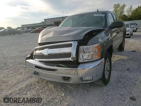 2012 Chevrolet Silverado 1500 LT с VIN 1GCRKSE72CZ341449, выставлен на аукционе Copart как лот 81766045 с пробегом 91 077 миль миль и Чистый • Clean title. История ставок и продаж доступна на DreamBid. Изображение 14.