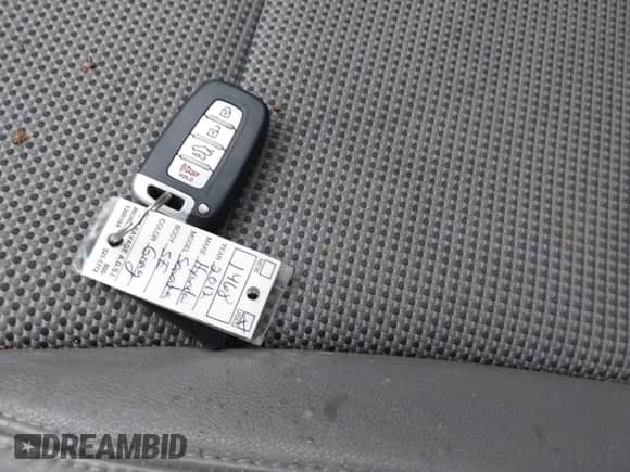 2012 Hyundai Sonata SE z VIN 5NPEC4AC1CH456058, wystawiony jako IAAI lot #43540605 z przebiegiem 134 728 mil mil oraz . Historia ofert i sprzedaży dostępna na DreamBid. Obrazek 11.