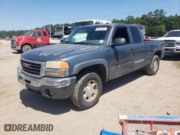 2006 GMC Sierra 1500 SLE1 with VIN 2GTEK19B261278552, listed as a Copart auction lot 56952085 with 314,082 mi miles and Clean title. Bid and sale history available at DreamBid. Image 1.