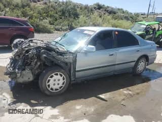 1994 Honda Accord LX с VIN 1HGCD5638RA083668, выставлен на аукционе Copart как лот 58794355 с пробегом 180 532 миль миль и Списание • Salvage title. История ставок и продаж доступна на DreamBid. Изображение 1.