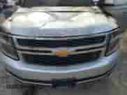 2018 Chevrolet Suburban LT z VIN 1GNSKHKC1JR304841, wystawiony jako Copart lot #45272825 z przebiegiem Nie podano mil oraz Szkoda całkowita • Salvage title. Historia ofert i sprzedaży dostępna na DreamBid. Obrazek 13.