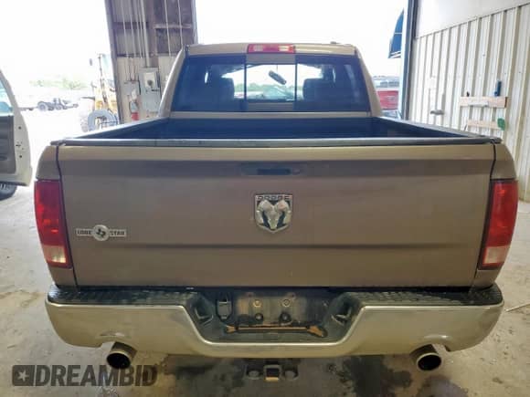 2009 Dodge 1500 SLT z VIN 1D3HB13T09S748586, wystawiony jako Copart lot #60521545 z przebiegiem 148 166 mil mil oraz Nie do naprawy • Non repairable. Historia ofert i sprzedaży dostępna na DreamBid. Obrazek 6.