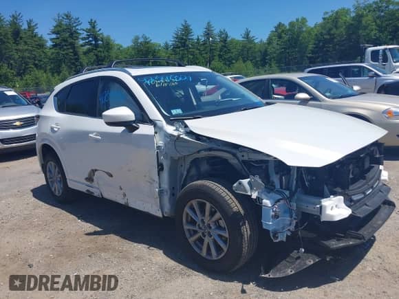 2025 Mazda CX-5 S Preferred z VIN JM3KFBCL0S0634363, wystawiony jako IAAI lot #42545521 z przebiegiem 3 707 mil mil oraz . Historia ofert i sprzedaży dostępna na DreamBid. Obrazek 6.