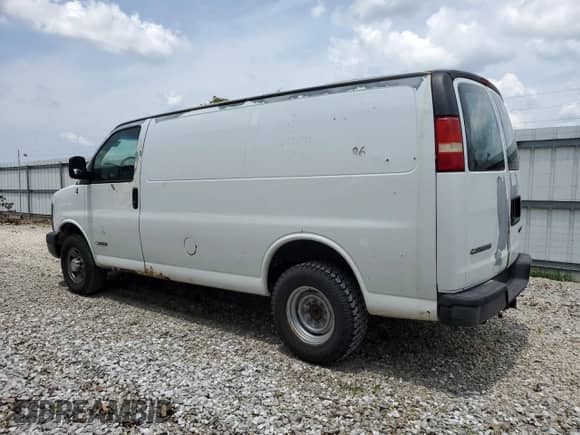 2006 Chevrolet Express Cargo with VIN 1GCGG25V861193091, listed as a Copart auction lot 60242385 with 249,162 mi miles and Clean title. Bid and sale history available at DreamBid. Image 2.