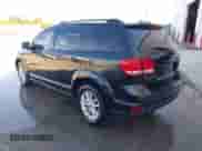 2013 Dodge Journey SXT z VIN 3C4PDCBB6DT576445, wystawiony jako IAAI lot #43317291 z przebiegiem 172 498 mil mil oraz . Historia ofert i sprzedaży dostępna na DreamBid. Obrazek 3.