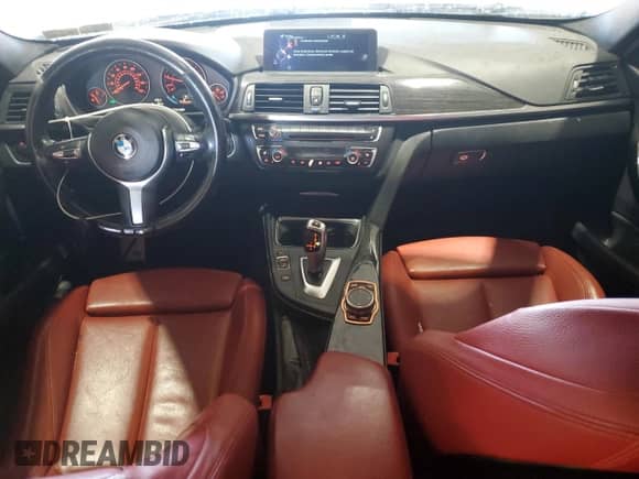 2015 BMW 3 Series 328i xDrive с VIN WBA3B5C55FF961689, выставлен на аукционе Copart как лот 83838305 с пробегом 146 240 миль миль и Списание • Salvage title. История ставок и продаж доступна на DreamBid. Изображение 8.