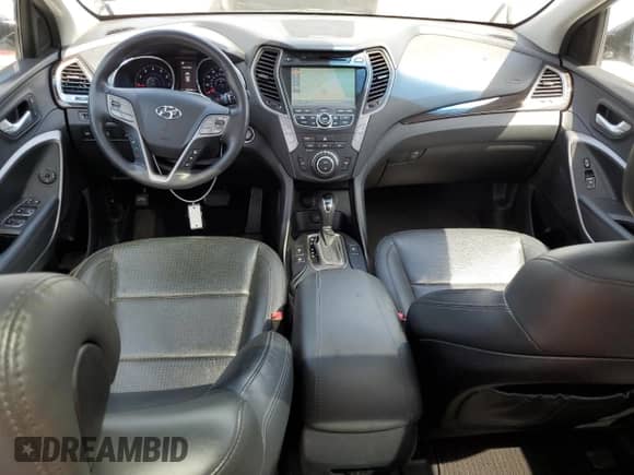 2015 Hyundai Santa Fe с VIN 5XYZWDLA2FG257309, выставлен на аукционе Copart как лот 60489835 с пробегом 224 021 миль миль и Чистый • Clean title. История ставок и продаж доступна на DreamBid. Изображение 8.