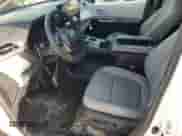 2025 Toyota Sienna XLE z VIN 5TDJRKEC2SS269318, wystawiony jako Copart lot #68721185 z przebiegiem 3 526 mil mil oraz Szkoda całkowita • Salvage title. Historia ofert i sprzedaży dostępna na DreamBid. Obrazek 7.