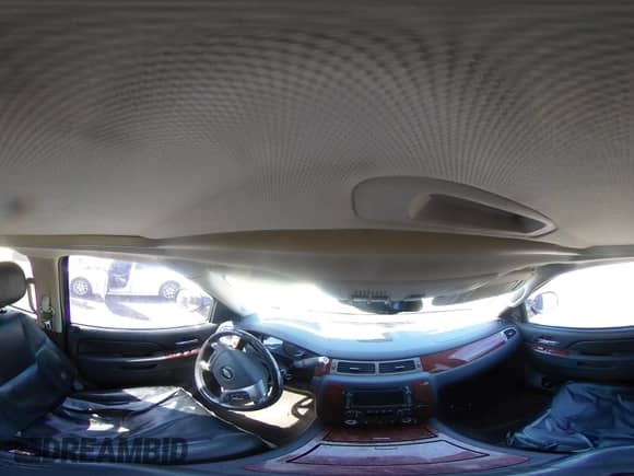 2011 Chevrolet Suburban LTZ с VIN 1GNSCKE01BR275919, выставлен на аукционе IAAI как лот 42038399 с пробегом 247 841 миль миль и . История ставок и продаж доступна на DreamBid. Изображение 18.