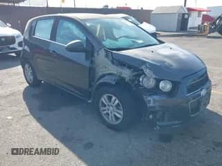 2016 Chevrolet Sonic LT с VIN 1G1JC6SG1G4148808, выставлен на аукционе IAAI как лот 43045367 с пробегом 87 042 миль миль и . История ставок и продаж доступна на DreamBid. Изображение 1.