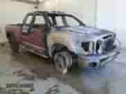 2006 Dodge 2500 SLT z VIN 1D7KS28CX6J123648, wystawiony jako Copart lot #41811945 z przebiegiem Nie podano mil oraz Nie do naprawy • Non repairable. Historia ofert i sprzedaży dostępna na DreamBid. Obrazek 4.