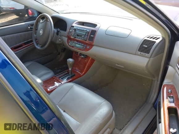 2006 Toyota Camry LE with VIN 4T1BE32K96U143164, listed as a IAAI auction lot 43293232 with 166,272 mi miles and . Bid and sale history available at DreamBid. Image 5.