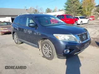 2013 Nissan Pathfinder SV with VIN 5N1AR2MM9DC640369, listed as a IAAI auction lot 43531815 with 235,883 mi miles and . Bid and sale history available at DreamBid. Image 1.