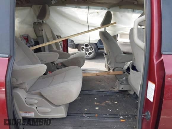 2015 Toyota Sienna LE with VIN 5TDKK3DC4FS673744, listed as a IAAI auction lot 43096267 with 170,490 mi miles and . Bid and sale history available at DreamBid. Image 8.