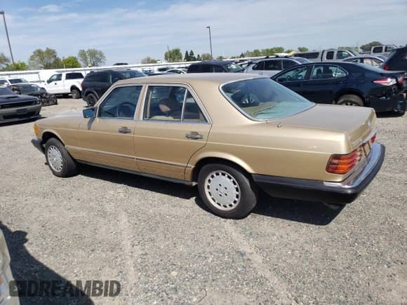 1983 Mercedes-Benz 300 SD с VIN WDBCB20A4DB051053, выставлен на аукционе Copart как лот 50746135 с пробегом 192 014 миль миль и Чистый • Clean title. История ставок и продаж доступна на DreamBid. Изображение 2.