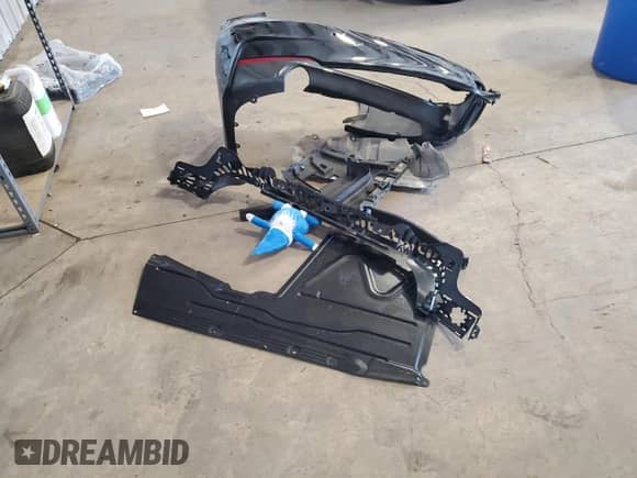 2017 BMW 3 Series 340i xDrive with VIN WBA8B7G51HNU37363, listed as a Copart auction lot 83963735 with 117,100 mi miles and Salvage title. Bid and sale history available at DreamBid. Image 12.