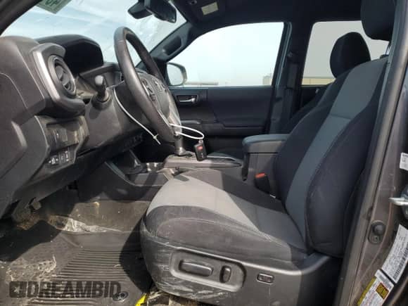 2021 Toyota Tacoma SR5 with VIN 5TFAZ5CNXMX097509, listed as a Copart auction lot 45132385 with 81,598 mi miles and Salvage title. Bid and sale history available at DreamBid. Image 7.