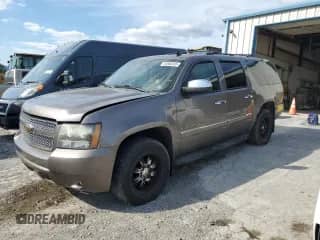 2011 Chevrolet Suburban LTZ z VIN 1GNSKKE32BR172165, wystawiony jako Copart lot #84960505 z przebiegiem 177 840 mil mil oraz Szkoda całkowita • Salvage title. Historia ofert i sprzedaży dostępna na DreamBid. Obrazek 1.