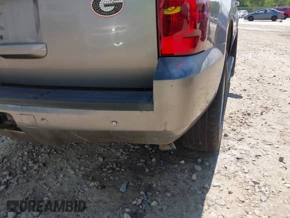 2008 Chevrolet Tahoe LTZ с VIN 1GNFC13J08R262336, выставлен на аукционе IAAI как лот 42667471 с пробегом 261 303 миль миль и . История ставок и продаж доступна на DreamBid. Изображение 6.