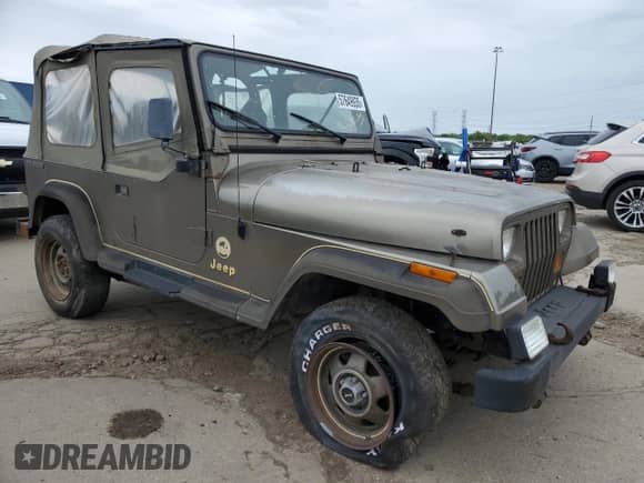 1988 Jeep Wrangler с VIN 2BCCV81M2JB518868, выставлен на аукционе Copart как лот 57649935 с пробегом 192 317 миль миль и Чистый • Clean title. История ставок и продаж доступна на DreamBid. Изображение 4.