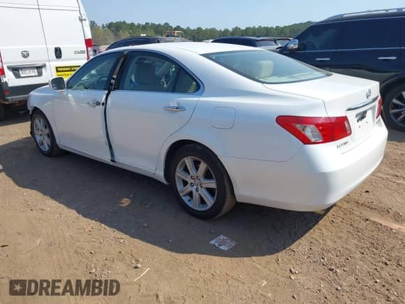 2007 Lexus ES 330 z VIN JTHBJ46G672061559, wystawiony jako IAAI lot #43219893 z przebiegiem 163 586 mil mil oraz . Historia ofert i sprzedaży dostępna na DreamBid. Obrazek 3.