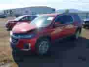 2022 Chevrolet Traverse LT Cloth z VIN 1GNEVGKW5NJ122833, wystawiony jako IAAI lot #42692402 z przebiegiem 71 466 mil mil oraz . Historia ofert i sprzedaży dostępna na DreamBid. Obrazek 2.