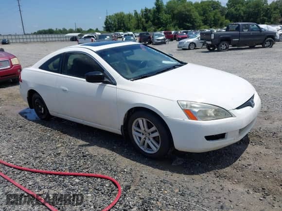 2003 Honda Accord EX z VIN 1HGCM81653A019016, wystawiony jako IAAI lot #42533798 z przebiegiem 215 185 mil mil oraz . Historia ofert i sprzedaży dostępna na DreamBid. Obrazek 1.