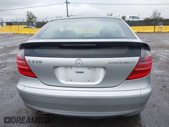 2002 Mercedes-Benz C 230/260/280/320 with VIN WDBRN47J42A257253, listed as a IAAI auction lot 43353747 with Not provided miles and . Bid and sale history available at DreamBid. Image 16.