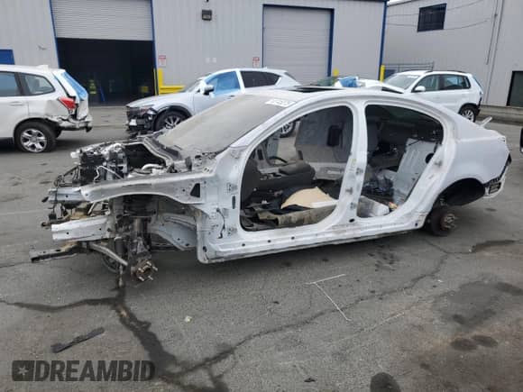 2015 Chevrolet SS с VIN 6G3F15RW9FL123401, выставлен на аукционе Copart как лот 65745375 с пробегом Не указан миль и На запчасти • Non repairable. История ставок и продаж доступна на DreamBid. Изображение 1.