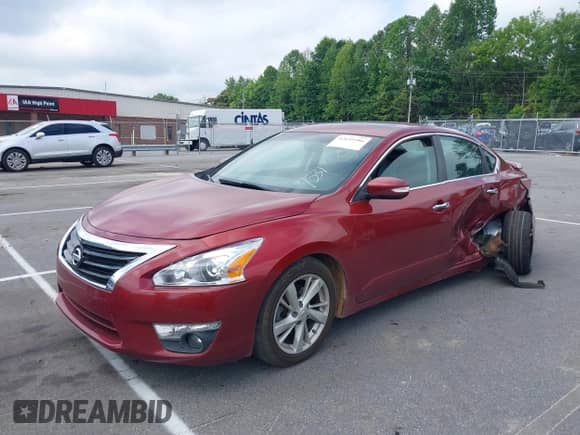 2015 Nissan Altima S z VIN 1N4AL3AP6FC247531, wystawiony jako IAAI lot #42635186 z przebiegiem 147 761 mil mil oraz . Historia ofert i sprzedaży dostępna na DreamBid. Obrazek 2.