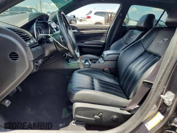 2022 Chrysler 300 S с VIN 2C3CCABG5NH154389, выставлен на аукционе Copart как лот 62130215 с пробегом 53 302 миль миль и Списание • Salvage title. История ставок и продаж доступна на DreamBid. Изображение 7.