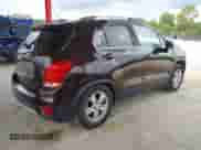 2020 Chevrolet Trax LT z VIN KL7CJLSB4LB334239, wystawiony jako IAAI lot #43054209 z przebiegiem 51 538 mil mil oraz . Historia ofert i sprzedaży dostępna na DreamBid. Obrazek 4.