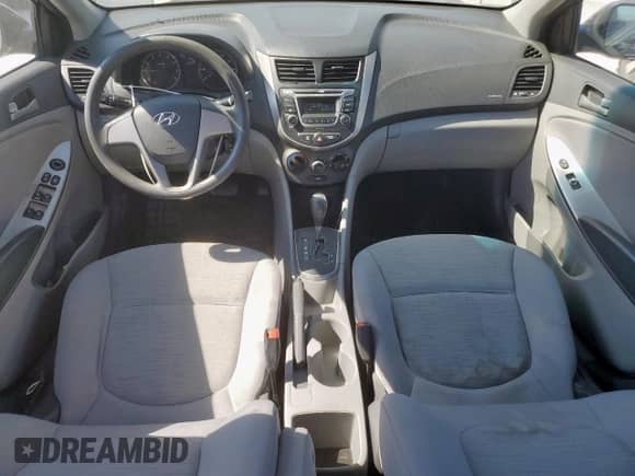 2017 Hyundai Accent SE z VIN KMHCT4AE6HU353879, wystawiony jako Copart lot #86433135 z przebiegiem 122 307 mil mil oraz Nie do naprawy • Non repairable. Historia ofert i sprzedaży dostępna na DreamBid. Obrazek 8.