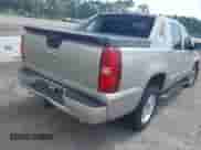 2009 Chevrolet Avalanche 2LT with VIN 3GNEC22099G122135, listed as a IAAI auction lot 42512478 with 253,747 mi miles and . Bid and sale history available at DreamBid. Image 4.