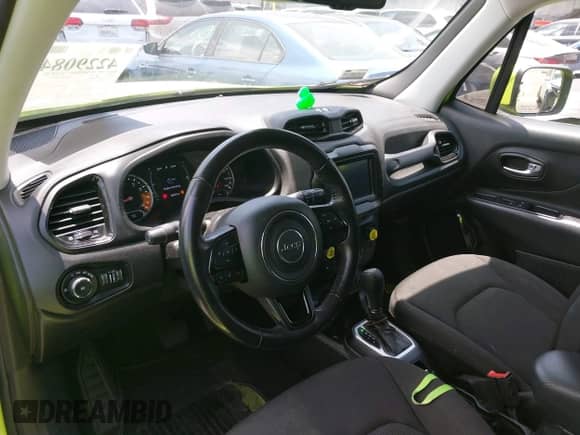 2018 Jeep Renegade Latitude с VIN ZACCJBBB1JPH86908, выставлен на аукционе IAAI как лот 42290840 с пробегом 82 517 миль миль и . История ставок и продаж доступна на DreamBid. Изображение 20.