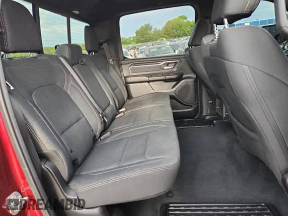 2019 Ram 1500 Big Horn z VIN 1C6RRFFG7KN791032, wystawiony jako Copart lot #70330315 z przebiegiem 82 351 mil mil oraz Szkoda całkowita • Salvage title. Historia ofert i sprzedaży dostępna na DreamBid. Obrazek 10.