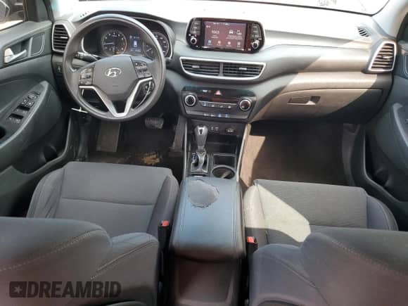 2019 Hyundai Tucson SE с VIN KM8J23A40KU892808, выставлен на аукционе Copart как лот 84006295 с пробегом 157 628 миль миль и Чистый • Clean title. История ставок и продаж доступна на DreamBid. Изображение 8.