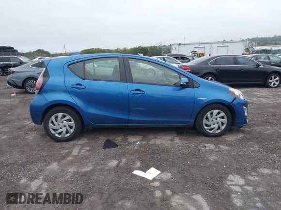 2015 Toyota Prius One z VIN JTDKDTB33F1103695, wystawiony jako IAAI lot #43043113 z przebiegiem 146 555 mil mil oraz . Historia ofert i sprzedaży dostępna na DreamBid. Obrazek 13.