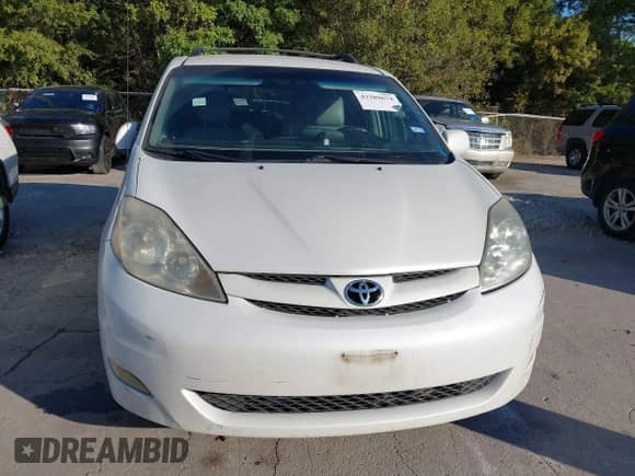 2009 Toyota Sienna XLE with VIN 5TDZK22CX9S232491, listed as a IAAI auction lot 43389674 with 298,733 mi miles and . Bid and sale history available at DreamBid. Image 12.