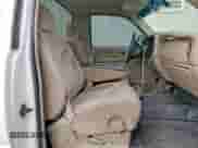2002 GMC Sierra 1500 SLE с VIN 1GTEK14T82Z207695, выставлен на аукционе Copart как лот 67805385 с пробегом 154 636 миль миль и Списание • Salvage title. История ставок и продаж доступна на DreamBid. Изображение 10.