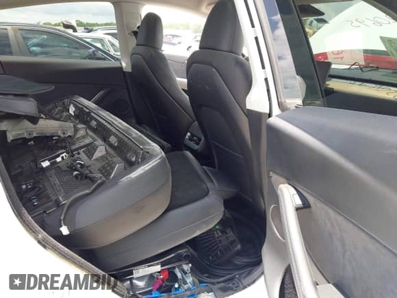 2023 Tesla Model Y Long Range с VIN 7SAYGDEE2PA032311, выставлен на аукционе IAAI как лот 42720695 с пробегом 20 640 миль миль и . История ставок и продаж доступна на DreamBid. Изображение 8.
