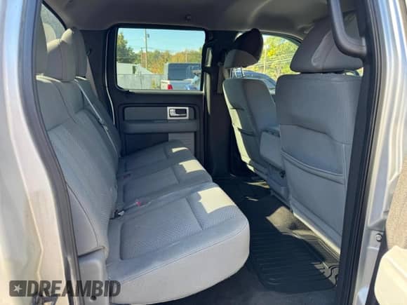 2011 Ford F-150 XL с VIN 1FTFW1EF0BKD22060, выставлен на аукционе Copart как лот 85865685 с пробегом 156 985 миль миль и Чистый • Clean title. История ставок и продаж доступна на DreamBid. Изображение 9.