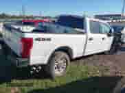 2019 Ford F-250 XL z VIN 1FT7W2BT4KEC16908, wystawiony jako IAAI lot #43481459 z przebiegiem 53 086 mil mil oraz . Historia ofert i sprzedaży dostępna na DreamBid. Obrazek 4.