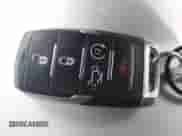 2020 Ram 1500 Laramie z VIN 1C6SRFRT4LN352298, wystawiony jako IAAI lot #42814922 z przebiegiem 59 893 mil mil oraz . Historia ofert i sprzedaży dostępna na DreamBid. Obrazek 11.