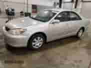 2004 Toyota Camry LE with VIN 4T1BE30K04U842943, listed as a Copart auction lot 80728825 with 213,176 mi miles and Clean title. Bid and sale history available at DreamBid. Image 1.
